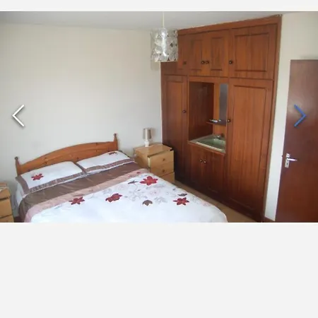 Δωμάτια σε οικογενειακή κατοικία Tory View Only Basic Accomadation *